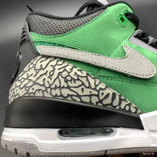 Cheap TBK Air shoes 867493 Oregon PE 3 Ducks Retro Tinker Jordan AJ3 0406